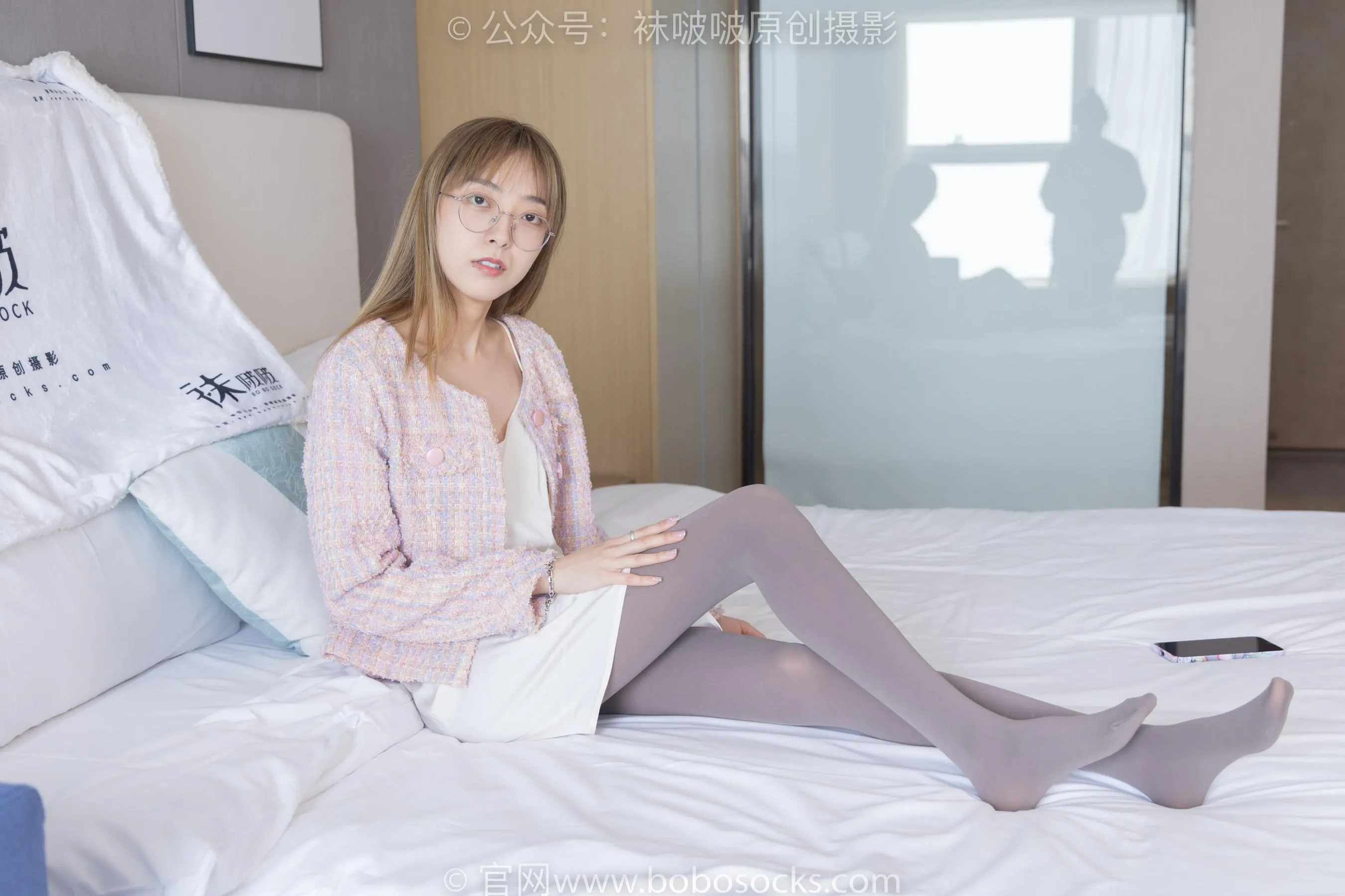 [BoBoSocks袜啵啵]NO.225 稚予-两双高跟鞋、厚灰丝[24] [46P]插图3